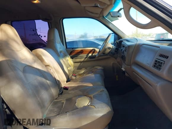 ✅ 2000 Ford F-350 XL • VIN: 1FTSW30F3YEA65310 • Лот: 43531330. Опубликован ранее на IAAI с пробегом 293 793 миль. Бесплатный доступ к архиву аукционных продаж из США и подробный отчёт об истории автомобиля на DreamBid. Изображение 5.