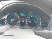 ✅ 2017 Buick Enclave Convenience • VIN: 5GAKRAKD3HJ227632 • Lot: 43458219. Wystawiony na IAAI z przebiegiem 129 922 mil. Bezpłatny archiwum sprzedaży aukcyjnych z USA i szczegółowy raport historii pojazdu na DreamBid. Zdjęcie 7.