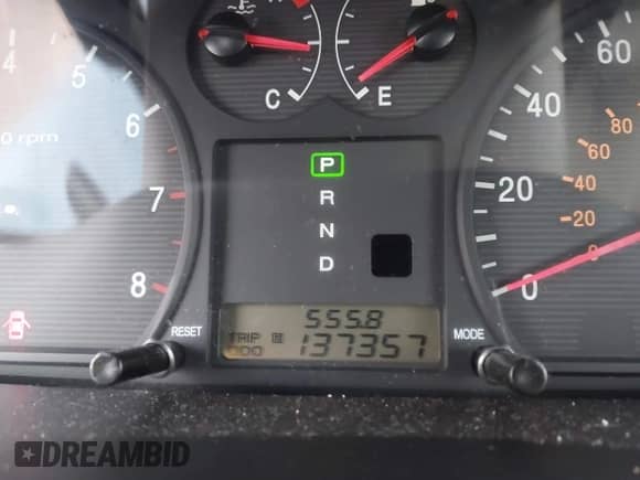 2004 Hyundai Sonata GLS z VIN KMHWF35H94A065434, wystawiony jako IAAI lot #41527880 z przebiegiem 137 357 mil mil oraz . Historia ofert i sprzedaży dostępna na DreamBid. Obrazek 16.