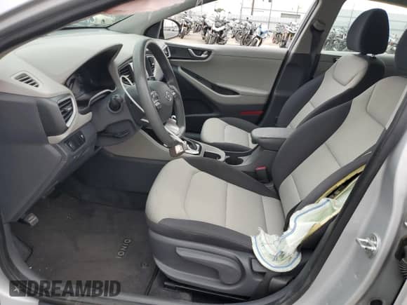 2019 Hyundai Ioniq Blue z VIN KMHC65LC5KU131169, wystawiony jako Copart lot #84560895 z przebiegiem 18 638 mil mil oraz Szkoda całkowita • Salvage title. Historia ofert i sprzedaży dostępna na DreamBid. Obrazek 7.