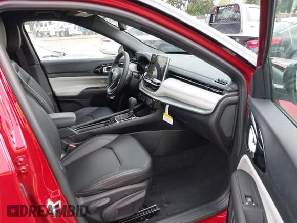 ✅ 2025 Jeep Compass Limited • VIN: 3C4NJDCN8ST578208 • Lot: 43209842. Wystawiony na IAAI z przebiegiem 2 016 mil. Bezpłatny archiwum sprzedaży aukcyjnych z USA i szczegółowy raport historii pojazdu na DreamBid. Zdjęcie 5.