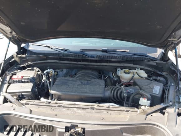 ✅ 2021 Chevrolet Suburban LT • VIN: 1GNSKCKD0MR254109 • Lot: 42569011. Wystawiony na IAAI z przebiegiem 82 465 mil. Bezpłatny archiwum sprzedaży aukcyjnych z USA i szczegółowy raport historii pojazdu na DreamBid. Zdjęcie 10.