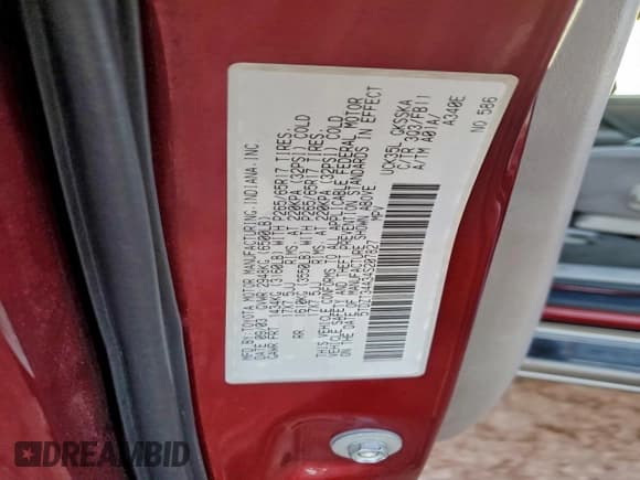 ✅ 2004 Toyota Sequoia SR5 • VIN: 5TDZT34A34S207827 • Лот: 94361485. Опубликован ранее на Copart с пробегом 188 199 миль. Бесплатный доступ к архиву аукционных продаж из США и подробный отчёт об истории автомобиля на DreamBid. Изображение 13.