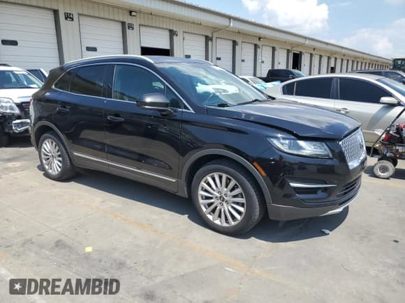 ✅ 2019 Lincoln MKC Standard • VIN: 5LMCJ1D9XKUL09360 • Лот: 68420795. Опубликован ранее на Copart с пробегом 105 523 миль. Бесплатный доступ к архиву аукционных продаж из США и подробный отчёт об истории автомобиля на DreamBid. Изображение 4.