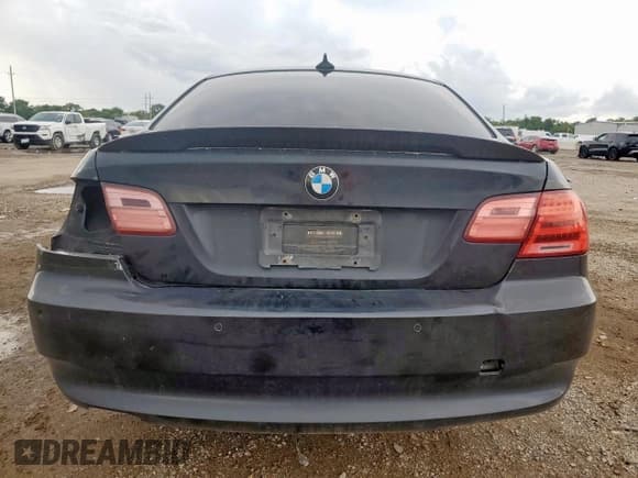 ✅ 2010 BMW 3 Series 328i • VIN: WBAWB3C51AP481752 • Lot: 61287845. Listed on Copart with 178,712 mi. Free auction sales archive from the USA and detailed vehicle history report at DreamBid. Image 6.