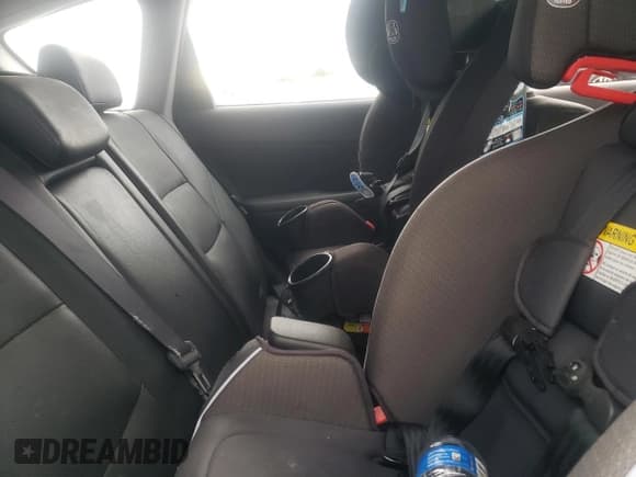 ✅ 2011 Hyundai Elantra SE • VIN: KMHDC8AE8BU099952 • Lot: 67260335. Listed on Copart with 173,893 mi. Free auction sales archive from the USA and detailed vehicle history report at DreamBid. Image 11.