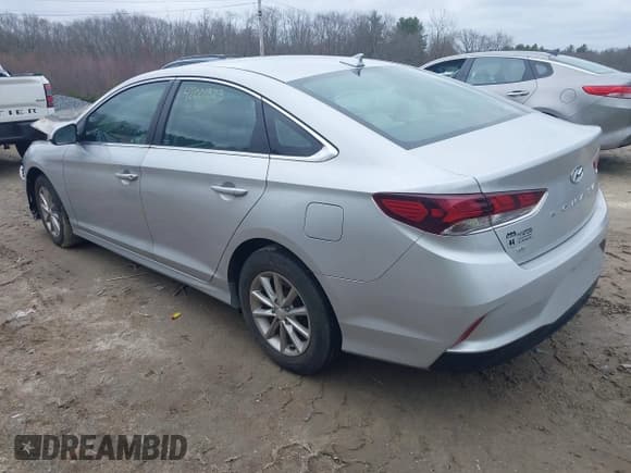 ✅ 2019 Hyundai Sonata SE • VIN: 5NPE24AFXKH745144 • Lot: 42001323. Listed on IAAI with Not provided. Free auction sales archive from the USA and detailed vehicle history report at DreamBid. Image 3.