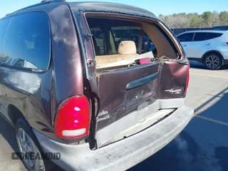 ✅ 1996 Plymouth Grand Voyager • VIN: 2P4GP44R2TR783192 • Лот: 41275054. Опубликован ранее на IAAI с пробегом 158 174 миль. Бесплатный доступ к архиву аукционных продаж из США и подробный отчёт об истории автомобиля на DreamBid. Изображение 6.