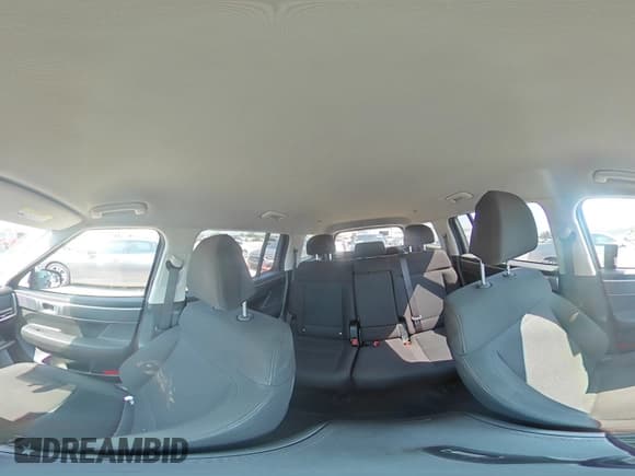 ✅ 2024 Hyundai Santa Fe SE • VIN: 5NMP1DGL5RH033754 • Lot: 68084225. Listed on Copart with 21,069 mi. Free auction sales archive from the USA and detailed vehicle history report at DreamBid. Image 15.