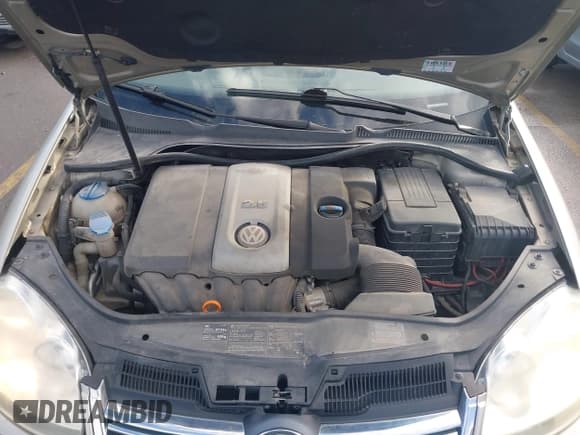 ✅ 2005 Volkswagen Jetta 2.5L • VIN: 3VWSF71K25M621161 • Лот: 42264314. Опубликован ранее на IAAI с пробегом 147 335 миль. Бесплатный доступ к архиву аукционных продаж из США и подробный отчёт об истории автомобиля на DreamBid. Изображение 10.