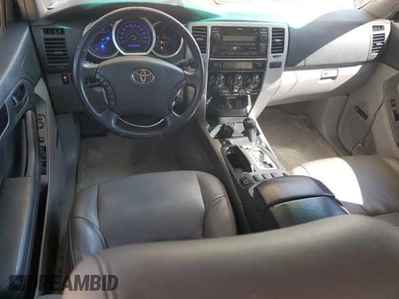 ✅ 2007 Toyota 4Runner Limited • VIN: JTEZU17R278078163 • Lot: 82449305. Listed on Copart with 270,252 mi. Free auction sales archive from the USA and detailed vehicle history report at DreamBid. Image 8.