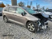 ✅ 2017 Chrysler Pacifica Touring L Plus • VIN: 2C4RC1EG6HR578227 • Lot: 91067755. Listed on Copart with 147,205 mi. Free auction sales archive from the USA and detailed vehicle history report at DreamBid. Image 4.