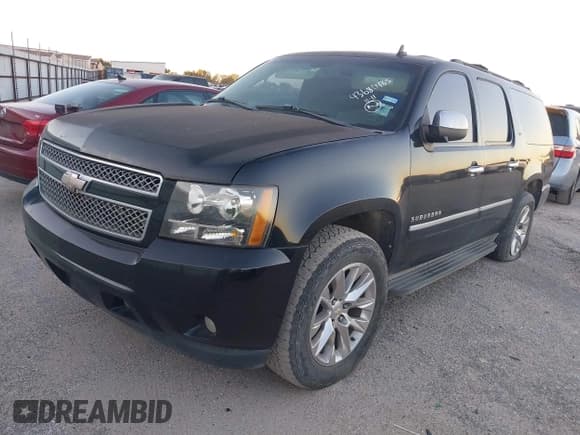 ✅ 2011 Chevrolet Suburban LTZ • VIN: 1GNSCKE04BR167942 • Lot: 43680485. Listed on IAAI with 153,886 mi. Free auction sales archive from the USA and detailed vehicle history report at DreamBid. Image 2.