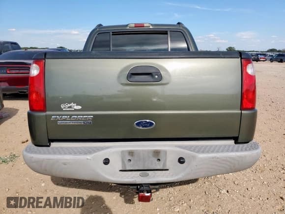 ✅ 2003 Ford Explorer Sport Trac XLS • VIN: 1FMDU67E93UB98287 • Lot: 71918915. Wystawiony na Copart z przebiegiem 189 959 mil. Bezpłatny archiwum sprzedaży aukcyjnych z USA i szczegółowy raport historii pojazdu na DreamBid. Zdjęcie 6.