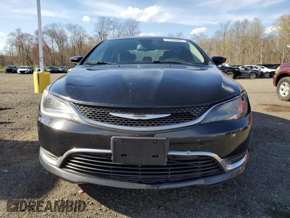 ✅ 2015 Chrysler 200 Limited • VIN: 1C3CCCAB1FN571003 • Lot: 54350865. Listed on Copart with 175,860 mi. Free auction sales archive from the USA and detailed vehicle history report at DreamBid. Image 5.