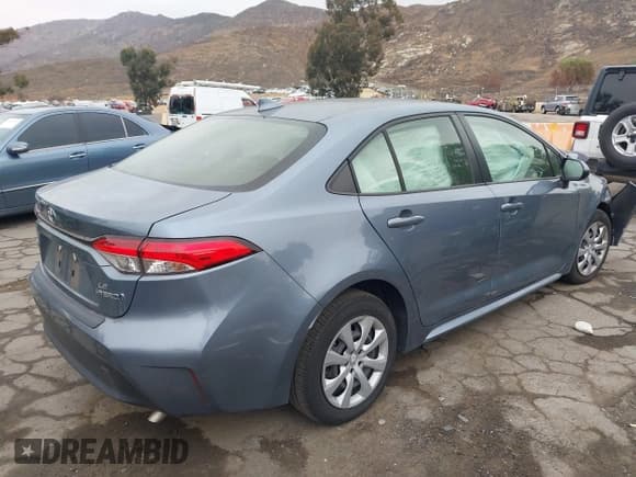 ✅ 2023 Toyota Corolla Hybrid LE • VIN: JTDBCMFE0P3019005 • Lot: 43704725. Wystawiony na IAAI z przebiegiem 19 061 mil. Bezpłatny archiwum sprzedaży aukcyjnych z USA i szczegółowy raport historii pojazdu na DreamBid. Zdjęcie 4.