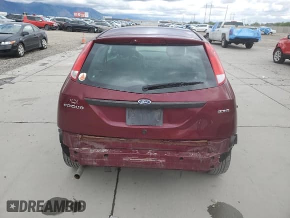 ✅ 2006 Ford Focus S • VIN: 1FAFP31N36W227356 • Lot: 56711205. Wystawiony na Copart z przebiegiem 231 275 mil. Bezpłatny archiwum sprzedaży aukcyjnych z USA i szczegółowy raport historii pojazdu na DreamBid. Zdjęcie 6.