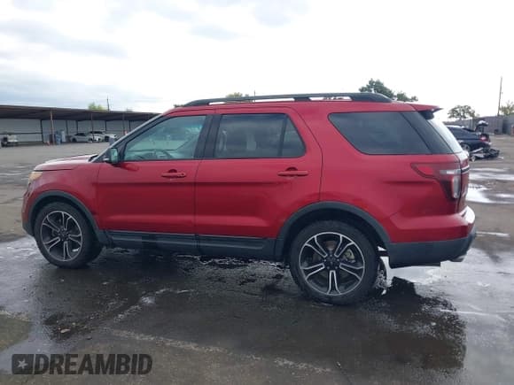 ✅ 2015 Ford Explorer Sport • VIN: 1FM5K8GT0FGA55591 • Lot: 43688033. Listed on IAAI with 116,463 mi. Free auction sales archive from the USA and detailed vehicle history report at DreamBid. Image 14.