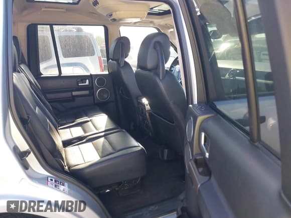 ✅ 2006 Land Rover LR3 HSE • VIN: SALAG25496A351587 • Лот: 41237490. Опубликован ранее на IAAI с пробегом 143 056 миль. Бесплатный доступ к архиву аукционных продаж из США и подробный отчёт об истории автомобиля на DreamBid. Изображение 8.