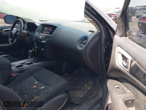 ✅ 2016 Nissan Pathfinder SV • VIN: 5N1AR2MN7GC659998 • Lot: 41935314. Listed on IAAI with 96,186 mi. Free auction sales archive from the USA and detailed vehicle history report at DreamBid. Image 5.