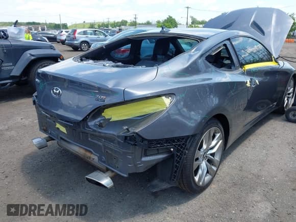 ✅ 2014 Hyundai Genesis Coupe 2.0T • VIN: KMHHT6KD6EU114447 • Lot: 42561898. Wystawiony na IAAI z przebiegiem 101 453 mil. Bezpłatny archiwum sprzedaży aukcyjnych z USA i szczegółowy raport historii pojazdu na DreamBid. Zdjęcie 6.