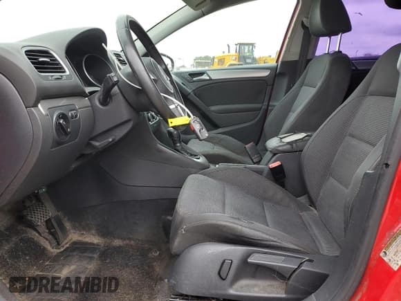 ✅ 2013 Volkswagen Golf w/Conv & Sunroof • VIN: WVWDB7AJ2DW021284 • Лот: 55897895. Опубликован ранее на Copart с пробегом 214 098 миль. Бесплатный доступ к архиву аукционных продаж из США и подробный отчёт об истории автомобиля на DreamBid. Изображение 7.