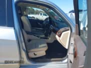 ✅ 2013 Mercedes-Benz GLK 350 • VIN: WDCGG5HB6DG009984 • Lot: 43527416. Listed on IAAI with 129,937 mi. Free auction sales archive from the USA and detailed vehicle history report at DreamBid. Image 5.