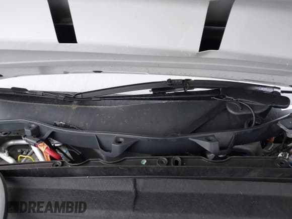 ✅ 2021 Tesla Model X Long Range Plus • VIN: 5YJXCDE2XMF319579 • Lot: 41324452. Wystawiony na IAAI z przebiegiem Nie podano. Bezpłatny archiwum sprzedaży aukcyjnych z USA i szczegółowy raport historii pojazdu na DreamBid. Zdjęcie 10.