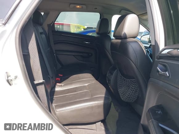 ✅ 2014 Cadillac SRX • VIN: 3GYFNAE37ES676329 • Lot: 42460565. Wystawiony na IAAI z przebiegiem 189 125 mil. Bezpłatny archiwum sprzedaży aukcyjnych z USA i szczegółowy raport historii pojazdu na DreamBid. Zdjęcie 8.