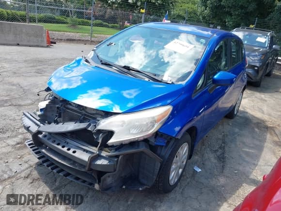 ✅ 2015 Nissan Note SR • VIN: 3N1CE2CP8FL359582 • Lot: 42799691. Listed on IAAI with 212,450 mi. Free auction sales archive from the USA and detailed vehicle history report at DreamBid. Image 2.