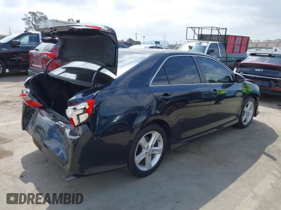 ✅ 2014 Toyota Camry SE • VIN: 4T1BF1FK5EU425389 • Лот: 42115016. Опубликован ранее на IAAI с пробегом 98 977 миль. Бесплатный доступ к архиву аукционных продаж из США и подробный отчёт об истории автомобиля на DreamBid. Изображение 4.