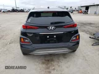 2018 Hyundai Kona Limited z VIN KM8K33A53JU146748, wystawiony jako Copart lot #68528552 z przebiegiem 47 799 mil mil oraz . Historia ofert i sprzedaży dostępna na DreamBid. Obrazek 6.