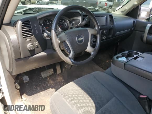 ✅ 2007 Chevrolet Silverado 2500HD 1LT • VIN: 1GCHC24K47E513184 • Лот: 63086825. Опубликован ранее на Copart с пробегом 202 597 миль. Бесплатный доступ к архиву аукционных продаж из США и подробный отчёт об истории автомобиля на DreamBid. Изображение 8.