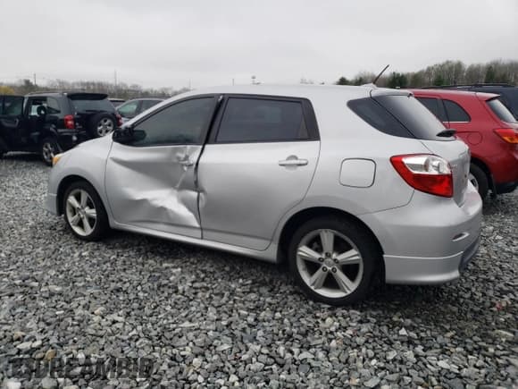 ✅ 2010 Toyota Matrix S • VIN: 2T1LE4EE9AC017087 • Lot: 53549035. Wystawiony na Copart z przebiegiem 127 598 mil. Bezpłatny archiwum sprzedaży aukcyjnych z USA i szczegółowy raport historii pojazdu na DreamBid. Zdjęcie 2.