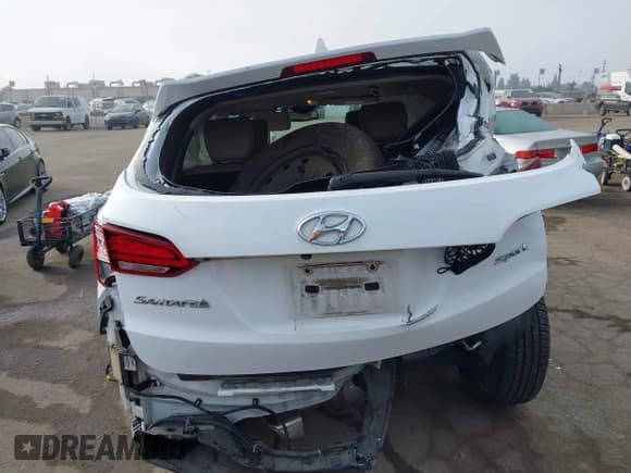 ✅ 2017 Hyundai Santa Fe 2.4L • VIN: 5NMZU3LB3HH034679 • Лот: 43585420. Опубликован ранее на IAAI с пробегом 98 763 миль. Бесплатный доступ к архиву аукционных продаж из США и подробный отчёт об истории автомобиля на DreamBid. Изображение 16.