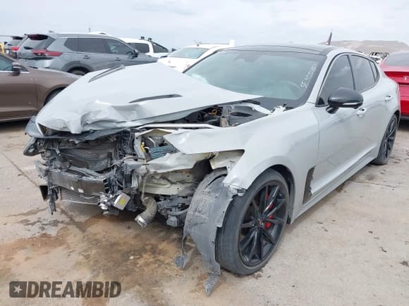 ✅ 2023 Kia Stinger GT2 • VIN: KNAE55LC6P6125812 • Lot: 43121827. Wystawiony na IAAI z przebiegiem 51 788 mil. Bezpłatny archiwum sprzedaży aukcyjnych z USA i szczegółowy raport historii pojazdu na DreamBid. Zdjęcie 18.