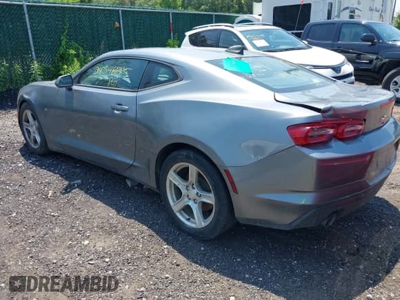 ✅ 2019 Chevrolet Camaro 1LT • VIN: 1G1FB1RX4K0130658 • Lot: 39678342. Listed on IAAI with Not provided. Free auction sales archive from the USA and detailed vehicle history report at DreamBid. Image 3.