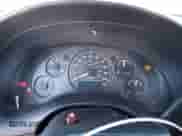 2003 Chevrolet S-10 z VIN 1GCCS19H238173885, wystawiony jako Copart lot #43588694 z przebiegiem 134 550 mil mil oraz Szkoda całkowita • Salvage title. Historia ofert i sprzedaży dostępna na DreamBid. Obrazek 9.