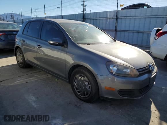 ✅ 2011 Volkswagen Golf • VIN: WVWDB7AJXBW319532 • Лот: 86691535. Опубликован ранее на Copart с пробегом 210 331 миль. Бесплатный доступ к архиву аукционных продаж из США и подробный отчёт об истории автомобиля на DreamBid. Изображение 4.