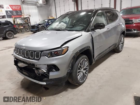 ✅ 2022 Jeep Compass Limited • VIN: 3C4NJDCB4NT189995 • Lot: 43575251. Listed on IAAI with 48,831 mi. Free auction sales archive from the USA and detailed vehicle history report at DreamBid. Image 2.