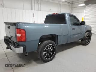 ✅ 2009 Chevrolet Silverado 1500 LT • VIN: 1GCEC24039Z215240 • Lot: 91388345. Listed on Copart with 105,076 mi. Free auction sales archive from the USA and detailed vehicle history report at DreamBid. Image 3.