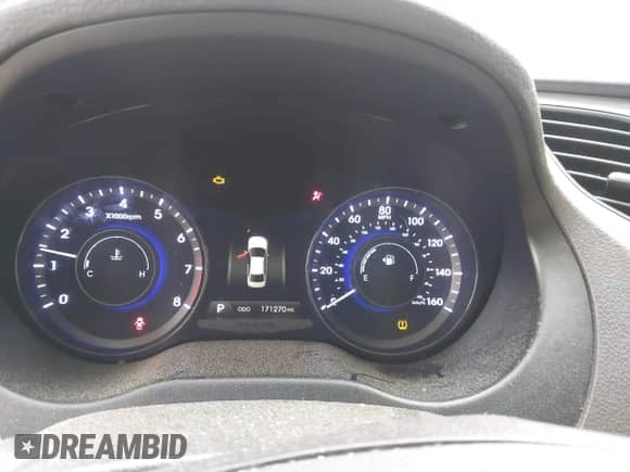 ✅ 2014 Hyundai Azera Limited • VIN: KMHFH4JG8EA398092 • Lot: 42046561. Wystawiony na IAAI z przebiegiem 171 270 mil mil. Skorzystaj z bezpłatnego archiwum sprzedaży aukcyjnych z USA i zobacz szczegółowy raport historii pojazdu na DreamBid. Zdjęcie 7.