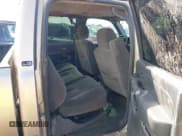 ✅ 2004 Chevrolet Silverado 2500HD LS • VIN: 1GCHK23U54F130334 • Lot: 41632687. Wystawiony na IAAI z przebiegiem Nie podano. Bezpłatny archiwum sprzedaży aukcyjnych z USA i szczegółowy raport historii pojazdu na DreamBid. Zdjęcie 8.