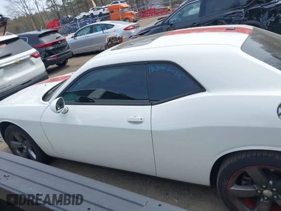 ✅ 2014 Dodge Challenger Rallye Redline • VIN: 2C3CDYAG9EH247729 • Lot: 42109635. Wystawiony na IAAI z przebiegiem 109 564 mil. Bezpłatny archiwum sprzedaży aukcyjnych z USA i szczegółowy raport historii pojazdu na DreamBid. Zdjęcie 14.