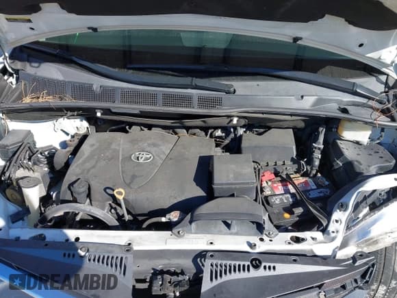 ✅ 2018 Toyota Sienna XLE • VIN: 5TDYZ3DC2JS954794 • Lot: 43708169. Listed on IAAI with 50,152 mi. Free auction sales archive from the USA and detailed vehicle history report at DreamBid. Image 10.