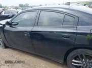 ✅ 2019 Dodge Charger SXT • VIN: 2C3CDXJG7KH710585 • Lot: 42403270. Wystawiony na IAAI z przebiegiem 115 869 mil. Bezpłatny archiwum sprzedaży aukcyjnych z USA i szczegółowy raport historii pojazdu na DreamBid. Zdjęcie 14.