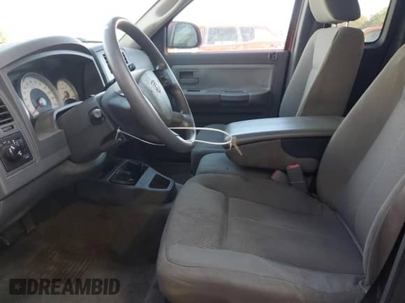 2006 Dodge Dakota SLT with VIN 1D7HE42N76S501233, listed as a Copart auction lot 80200934 with 281,599 mi miles and Salvage title. Bid and sale history available at DreamBid. Image 7.