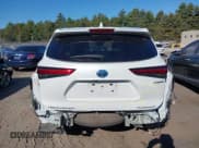 ✅ 2023 Toyota Highlander Hybrid Platinum • VIN: 5TDEBRCH1PS126090 • Лот: 43327364. Опубликован ранее на IAAI с пробегом 30 220 миль. Бесплатный доступ к архиву аукционных продаж из США и подробный отчёт об истории автомобиля на DreamBid. Изображение 16.