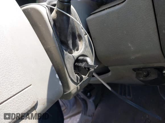 ✅ 2005 Ford F-150 XLT • VIN: 1FTPW12505KD72168 • Lot: 42063810. Listed on IAAI with 232,964 mi. Free auction sales archive from the USA and detailed vehicle history report at DreamBid. Image 11.