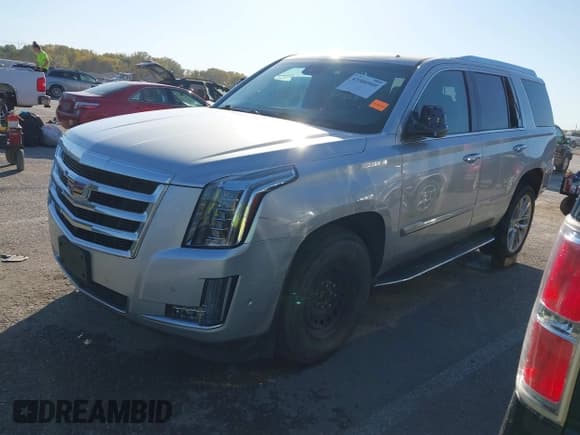 ✅ 2020 Cadillac Escalade Luxury • VIN: 1GYS4BKJXLR110594 • Лот: 43580949. Опубликован ранее на IAAI с пробегом 74 126 миль. Бесплатный доступ к архиву аукционных продаж из США и подробный отчёт об истории автомобиля на DreamBid. Изображение 18.
